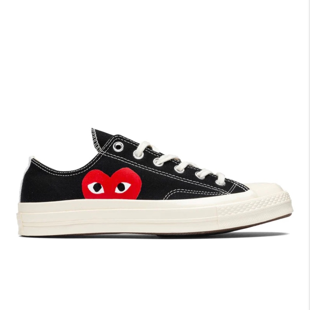 Limited Edition Converse Play Black and Red Heart